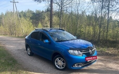 Renault Logan II, 2015 год, 800 000 рублей, 2 фотография