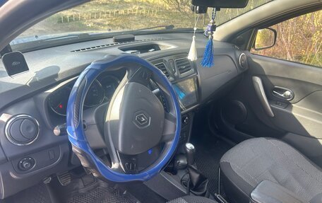 Renault Logan II, 2015 год, 800 000 рублей, 12 фотография