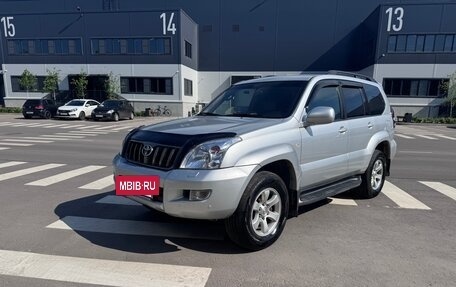 Toyota Land Cruiser Prado 120 рестайлинг, 2007 год, 1 900 000 рублей, 2 фотография