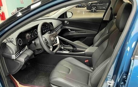 Hyundai Elantra, 2023 год, 9 фотография