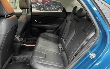 Hyundai Elantra, 2023 год, 17 фотография