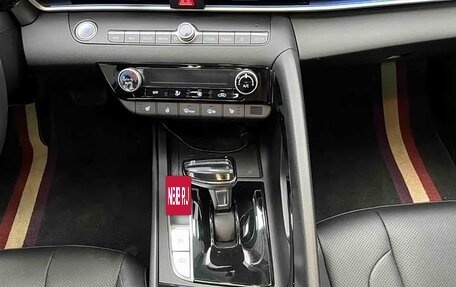 Hyundai Elantra, 2023 год, 13 фотография