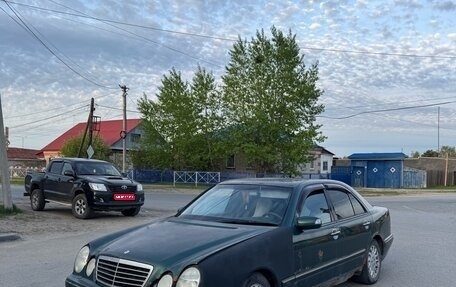 Mercedes-Benz E-Класс, 2000 год, 220 000 рублей, 1 фотография