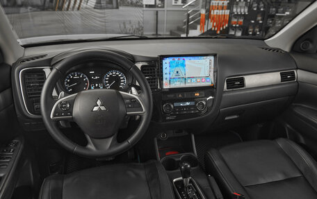 Mitsubishi Outlander III рестайлинг 3, 2013 год, 1 249 000 рублей, 7 фотография