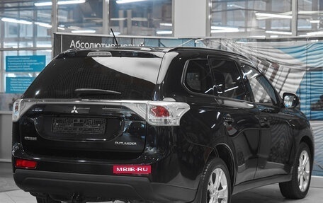 Mitsubishi Outlander III рестайлинг 3, 2013 год, 1 249 000 рублей, 6 фотография