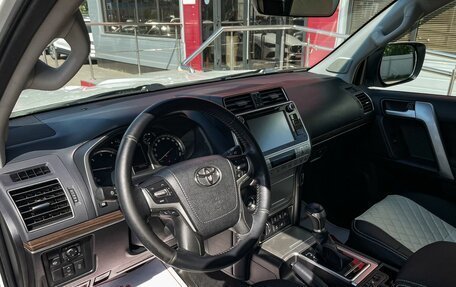 Toyota Land Cruiser Prado 150 рестайлинг 2, 2018 год, 4 785 000 рублей, 8 фотография