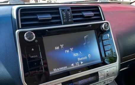 Toyota Land Cruiser Prado 150 рестайлинг 2, 2018 год, 4 785 000 рублей, 26 фотография