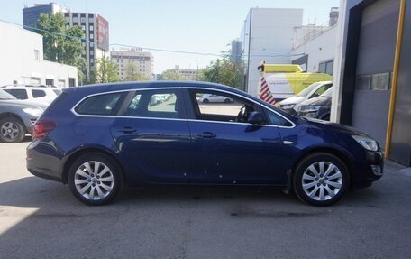 Opel Astra J, 2011 год, 813 000 рублей, 4 фотография