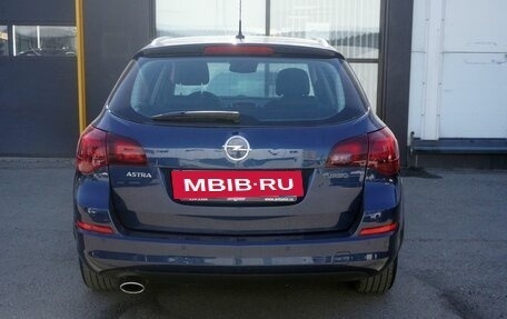 Opel Astra J, 2011 год, 813 000 рублей, 6 фотография