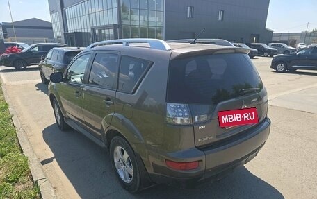 Mitsubishi Outlander III рестайлинг 3, 2010 год, 1 156 000 рублей, 6 фотография