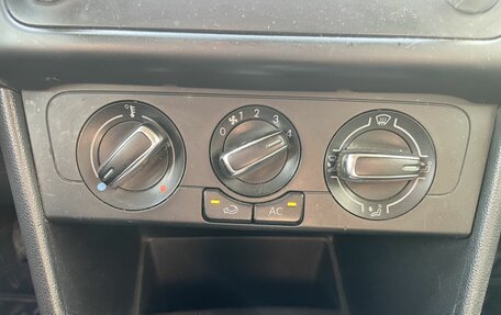 Volkswagen Polo VI (EU Market), 2012 год, 589 000 рублей, 14 фотография