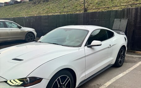 Ford Mustang VI рестайлинг, 2020 год, 2 800 000 рублей, 2 фотография