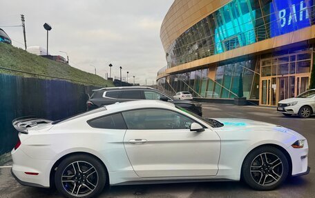 Ford Mustang VI рестайлинг, 2020 год, 2 800 000 рублей, 5 фотография