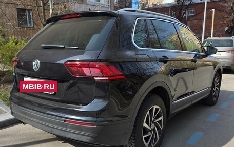 Volkswagen Tiguan II, 2018 год, 2 380 000 рублей, 4 фотография