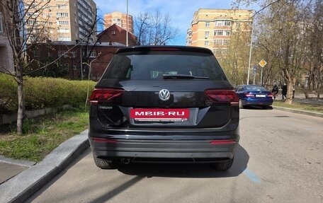 Volkswagen Tiguan II, 2018 год, 2 380 000 рублей, 6 фотография