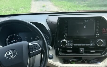 Toyota Highlander, 2021 год, 4 280 000 рублей, 4 фотография