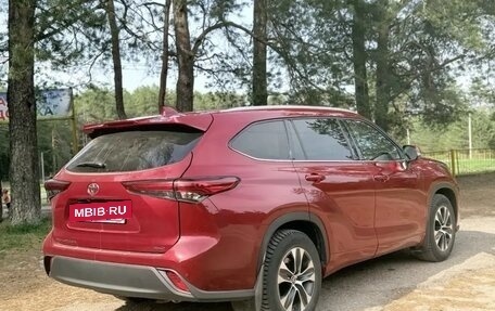 Toyota Highlander, 2021 год, 4 280 000 рублей, 2 фотография
