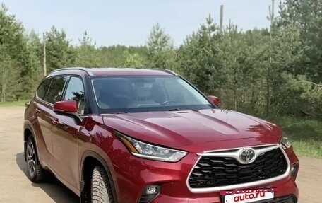 Toyota Highlander, 2021 год, 4 280 000 рублей, 5 фотография