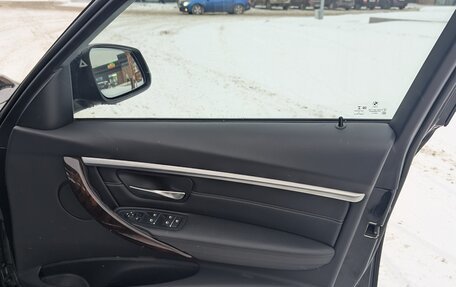 BMW 3 серия, 2017 год, 1 650 000 рублей, 14 фотография