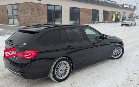 BMW 3 серия, 2017 год, 1 650 000 рублей, 12 фотография