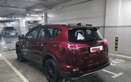 Toyota RAV4, 2017 год, 2 200 000 рублей, 9 фотография