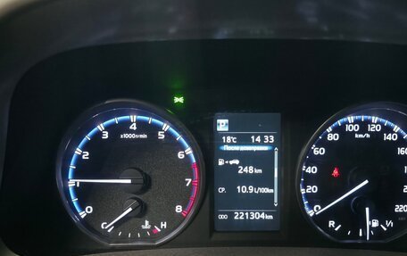 Toyota RAV4, 2017 год, 2 200 000 рублей, 19 фотография