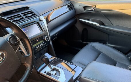 Toyota Camry, 2014 год, 1 700 000 рублей, 6 фотография