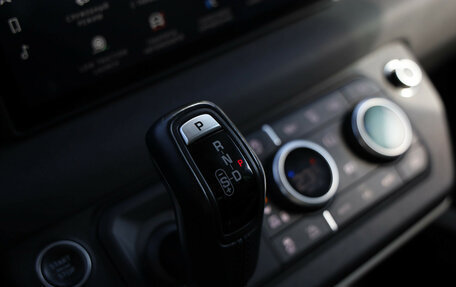 Land Rover Defender II, 2021 год, 4 499 000 рублей, 13 фотография