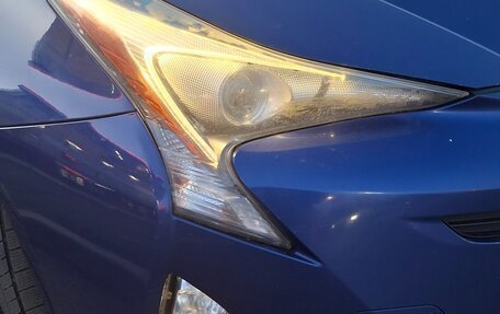 Toyota Prius IV XW50, 2016 год, 1 600 000 рублей, 12 фотография