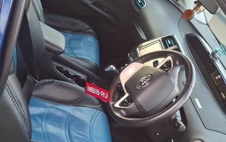 Toyota Prius IV XW50, 2016 год, 1 600 000 рублей, 23 фотография