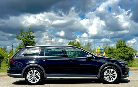 Volkswagen Passat B8 рестайлинг, 2018 год, 2 800 000 рублей, 7 фотография