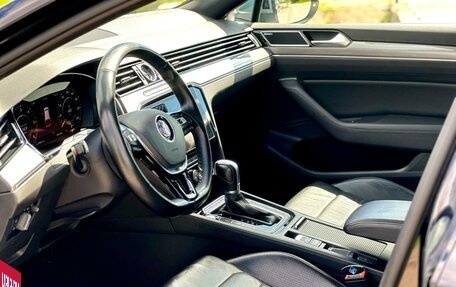 Volkswagen Passat B8 рестайлинг, 2018 год, 2 800 000 рублей, 12 фотография