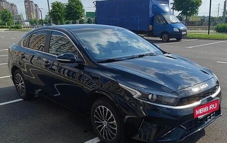KIA Cerato IV, 2022 год, 2 370 000 рублей, 2 фотография
