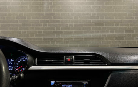 KIA Rio IV, 2018 год, 899 000 рублей, 11 фотография