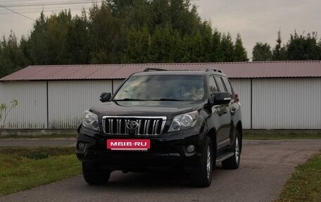 Toyota Land Cruiser Prado 150 рестайлинг 2, 2011 год, 2 499 000 рублей, 5 фотография