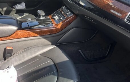 Audi A8, 2011 год, 2 850 000 рублей, 5 фотография