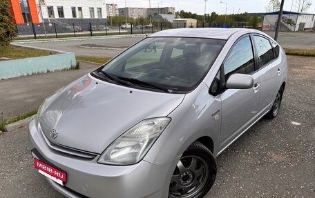 Toyota Prius, 2008 год, 850 000 рублей, 3 фотография