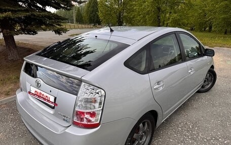 Toyota Prius, 2008 год, 850 000 рублей, 15 фотография