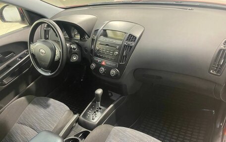 KIA cee'd I рестайлинг, 2009 год, 799 800 рублей, 3 фотография