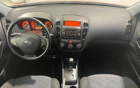 KIA cee'd I рестайлинг, 2009 год, 799 800 рублей, 10 фотография
