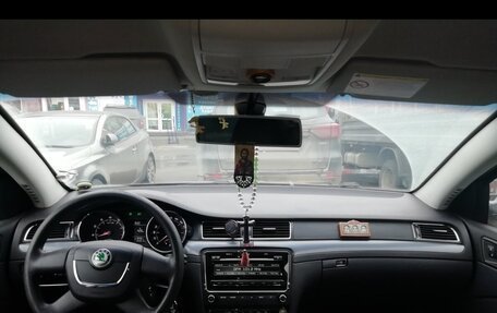 Skoda Superb III рестайлинг, 2012 год, 650 000 рублей, 18 фотография