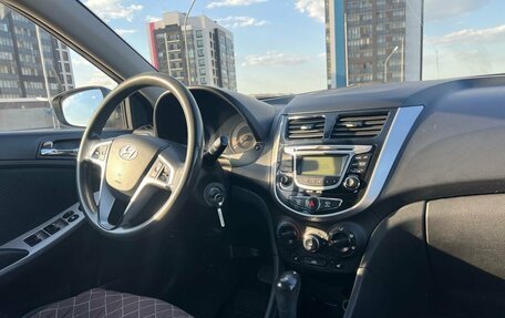 Hyundai Solaris II рестайлинг, 2011 год, 659 008 рублей, 15 фотография