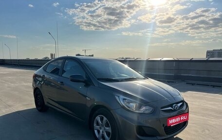 Hyundai Solaris II рестайлинг, 2011 год, 659 008 рублей, 10 фотография