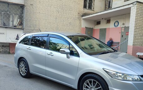 Honda Stream II, 2010 год, 1 400 000 рублей, 2 фотография