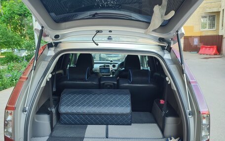 Honda Stream II, 2010 год, 1 400 000 рублей, 10 фотография
