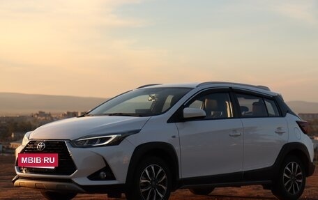 Toyota Yaris XP150 рестайлинг, 2020 год, 1 500 000 рублей, 2 фотография