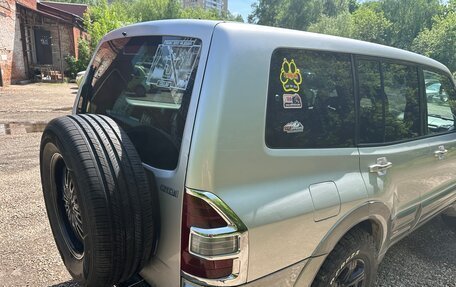 Mitsubishi Pajero III рестайлинг, 2001 год, 1 200 000 рублей, 24 фотография