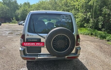 Mitsubishi Pajero III рестайлинг, 2001 год, 1 200 000 рублей, 22 фотография
