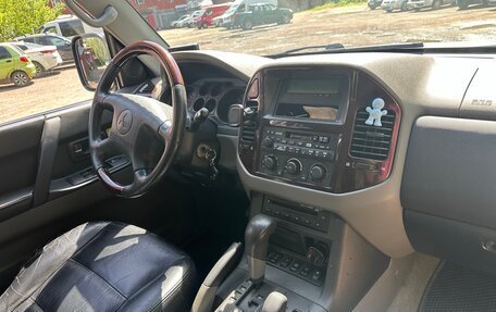 Mitsubishi Pajero III рестайлинг, 2001 год, 1 200 000 рублей, 32 фотография
