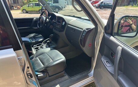 Mitsubishi Pajero III рестайлинг, 2001 год, 1 200 000 рублей, 35 фотография